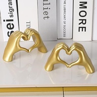 Escultura de Amor em Formato de Mão - Decoração Moderna para Casa e Presente Especial - imagem 4
