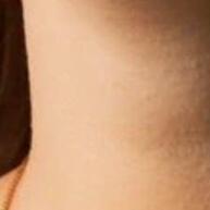Gargantilha Choker Folheada a Ouro com Letra e Coração – Tendência Moderna - imagem 2