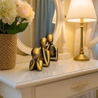 Conjunto de 3 Esculturas Decorativas Douradas - Estatuetas Artísticas Modernas para Mesa e Escritório - imagem 2