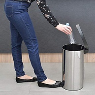 Lixeira Inox com Pedal 20L Tramontina - Acabamento Polido e Design Moderno - imagem 3