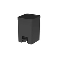 moderno-trium-e-tampa-pedal-design-pratico-e-12l-a-lixeira-com-sacola-lx4100ptf-esconde-a