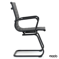 Cadeira de Escritório Moob Berlim Executiva All Black com Base Fixa e Estrutura em Aço Carbono - imagem 4