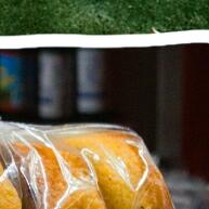 Bolinho Caseiro 300g Kit 2 Unidades: Sabor de Infância em Cada Mordida! - imagem 1