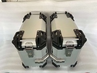 Baú de Alumínio Universal 38L para Moto - Segurança e Estilo para sua Honda CB400X/CB500X - imagem 1