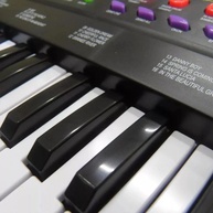 Piano com Microfone Infantil: Diversão Musical! - imagem 2
