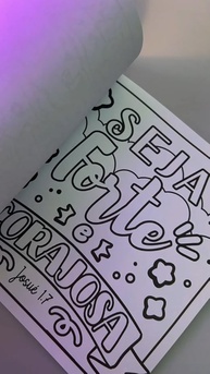 nada-de-a-livro-corajosas-em-a-colorir-voce-encantada-princesa-liberte-a