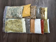 Kit com 17 Temperos e Condimentos Naturais | Pimenta, Caldos, Especiarias, Ervas Secas – Ideal para Culinária do Dia a Dia - imagem 5