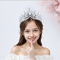 Tiara Coroa de Princesa com Cristais – Luxo e Elegância para Qualquer Ocasião - imagem 1