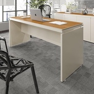 Mesa de Escritório Oslo 160cm com Tampo Duplo – Design Moderno em Off White e Cedro - imagem 2