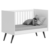 Berço Retrô Rosa + Cômoda: Conforto e Organização - imagem 2