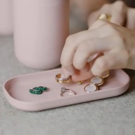 organizacao-para-estilo-e-a-banheiro-moderna-dual-seu-ambiente-bandeja-para-a