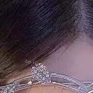 Ornamento de Testa Brilhante: Toque de Luxo! - imagem 1