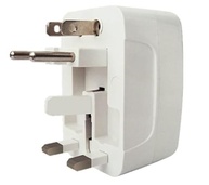 Adaptador de Tomada Universal: Viaje Conectado em 150 Países | Bivolt Essencial - imagem 3