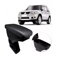 Pajero TR4: Suporte de Braço Porta-Objetos Essencial - imagem 1