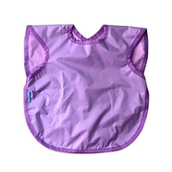Babador Regata Impermeável Lilás - Proteção Total Contra Manchas para Bebês - imagem 2