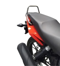 para-sua-estilo-e-alca-seguranca-cromada-160-super-moto-traseira-alta-a-2025-titan-a