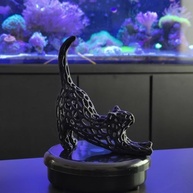 Gato 3D Vazado Preto - Enfeite Decorativo Moderno para Ambientes Criativos - imagem 3