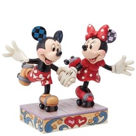 Estatueta Disney Traditions por Jim Shore - Mickey e Minnie Patinando | 14 cm | Coleção Exclusiva - imagem 2