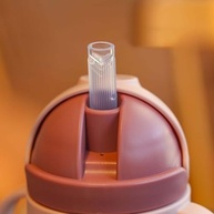 Copo com Canudo Peso para Bebê 250ml - À Prova de Vazamento, Seguro e Divertido - imagem 4