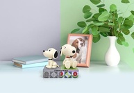 Estatueta Snoopy Jim Shore 75º Aniversário - Coleção Peanuts Resina Pintada à Mão - imagem 3