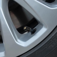 YFX Tampas de Válvula de Pneu em Liga de Alumínio - Proteção e Estilo para Chevrolet e Mais - imagem 4