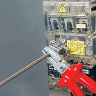 Alicate Universal Gedore VDE 180mm: Segurança e Potência - imagem 2