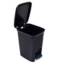 Lixeira Rattan Preta com Pedal 7 Litros - Design Elegante e Funcionalidade Prática - imagem 4