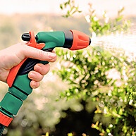 Kit Esguicho Tramontina 4 Peças com Engates Rápidos – Irrigação Fácil e Prática - imagem 2