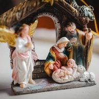 Mini Presépio 8cm em Resina - Sagrada Família Importado para Decoração Natalina - imagem 4