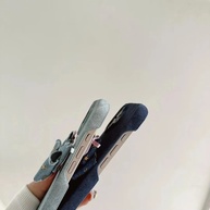Capinha iPhone com Suporte e Laço: Estilo e Proteção! - imagem 4