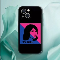 Capinha iPhone: TV Girl Band – Estilo e Proteção! - imagem 4