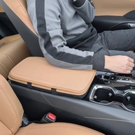 Proteja e Sofistique seu Lexus RX 2023/2024: Capa de Apoio de Braço Central Premium Dragon Art - imagem 5
