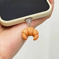 Protetor de Porta USB-C/Lightning Croissant: Charme e Proteção! - imagem 1
