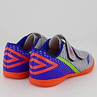 Chuteira Umbro Flip Futsal Kids: Domine a Quadra! - imagem 2