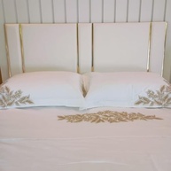 Cabeceira Estofada Antialérgica Modular com Fixação Adesiva – Modernize seu Quarto com Facilidade - imagem 3