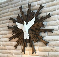 Resplendor Espírito Santo em Madeira 60 cm - Raios Duplos com Pomba Central - imagem 2