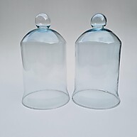 Redoma de Vidro Bela e a Fera: Kit 2 Cúpulas Decorativas - imagem 1