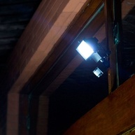 Refletor Solar 60 LEDs com Sensor de Movimento - Segurança e Economia Iluminando seu Ambiente - imagem 4