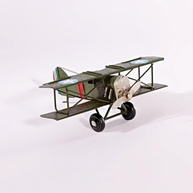 Miniatura de Avião Biplano Militar Verde - Réplica Detalhada em Metal | 16 x 12 x 8 cm - imagem 4