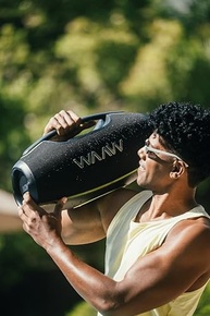 Caixa de Som WAAW by ALOK HYPERBOOM 1000: Som Potente, Bluetooth, 180W RMS e à Prova D'Água - imagem 5