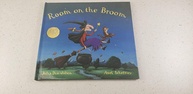 Room on the Broom: A Magia da Amizade em um Livro Infantil Encantador - imagem 1