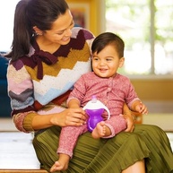 Copo Munchkin Rosa com Bico Resistente a Mordidas - Ideal para Bebês a Partir de 9 Meses - imagem 3