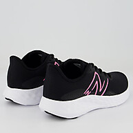 New Balance 411V3: Tênis Feminino Preto e Rosa - imagem 2
