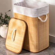 roupa-a-com-tampa-cesto-de-bambu-em-suja-e-alcas-a