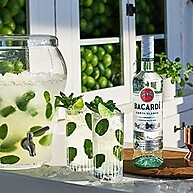 rum-980ml-carta-blanca-bacardi-puro-sabor-e-versatil