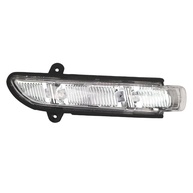 Luz de Seta para Espelho Lateral A2198200621: Segurança e Estilo para seu CLS, Classe S e mais! - imagem 1