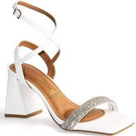 Sandália Vizzano Strass: Brilho e Conforto! - imagem 1