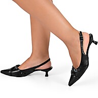 Scarpin Feminino Lumiss com Tachas: Elegância e Conforto no Dia a Dia - imagem 1