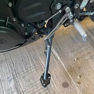 Extensor de Cavalete Verde para Kawasaki Ninja 500 / SE e Z500 / SE (2024-2026) - Mais Segurança e Estilo - imagem 4