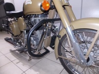 Protetor de Motor Dianteiro Chapam para Royal Enfield Classic 500: Segurança e Estilo Incomparáveis - imagem 2